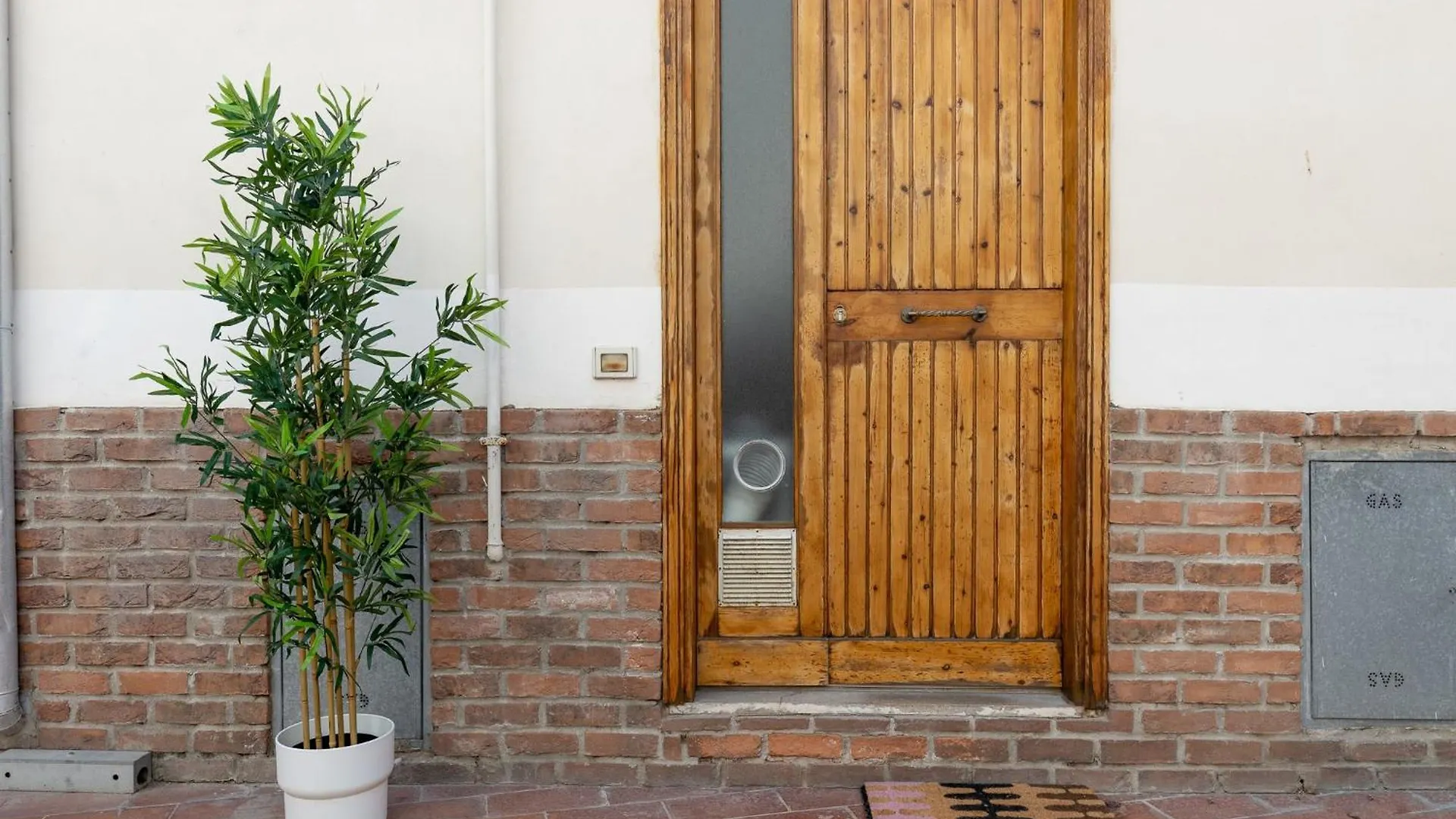 Pisa Station & Airport Modern Apartment